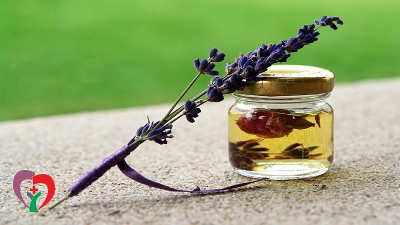 خواص روغن اسطوخودوس برای مو